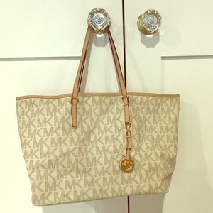 Michael Kors Tote